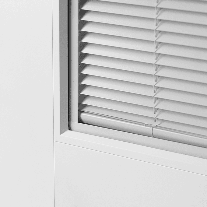 white-miniblinds-preview